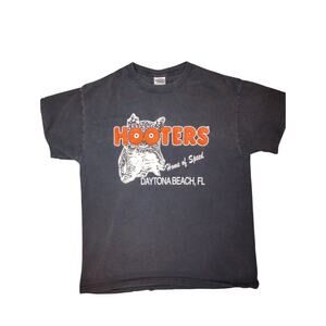 A25-Vintage Medium Daytona Beach Florida Hooters T-shirt